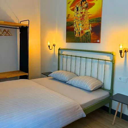 Apartment Cosy & Stylish 2 Bedroom Flat In Vibrant Kadikoey